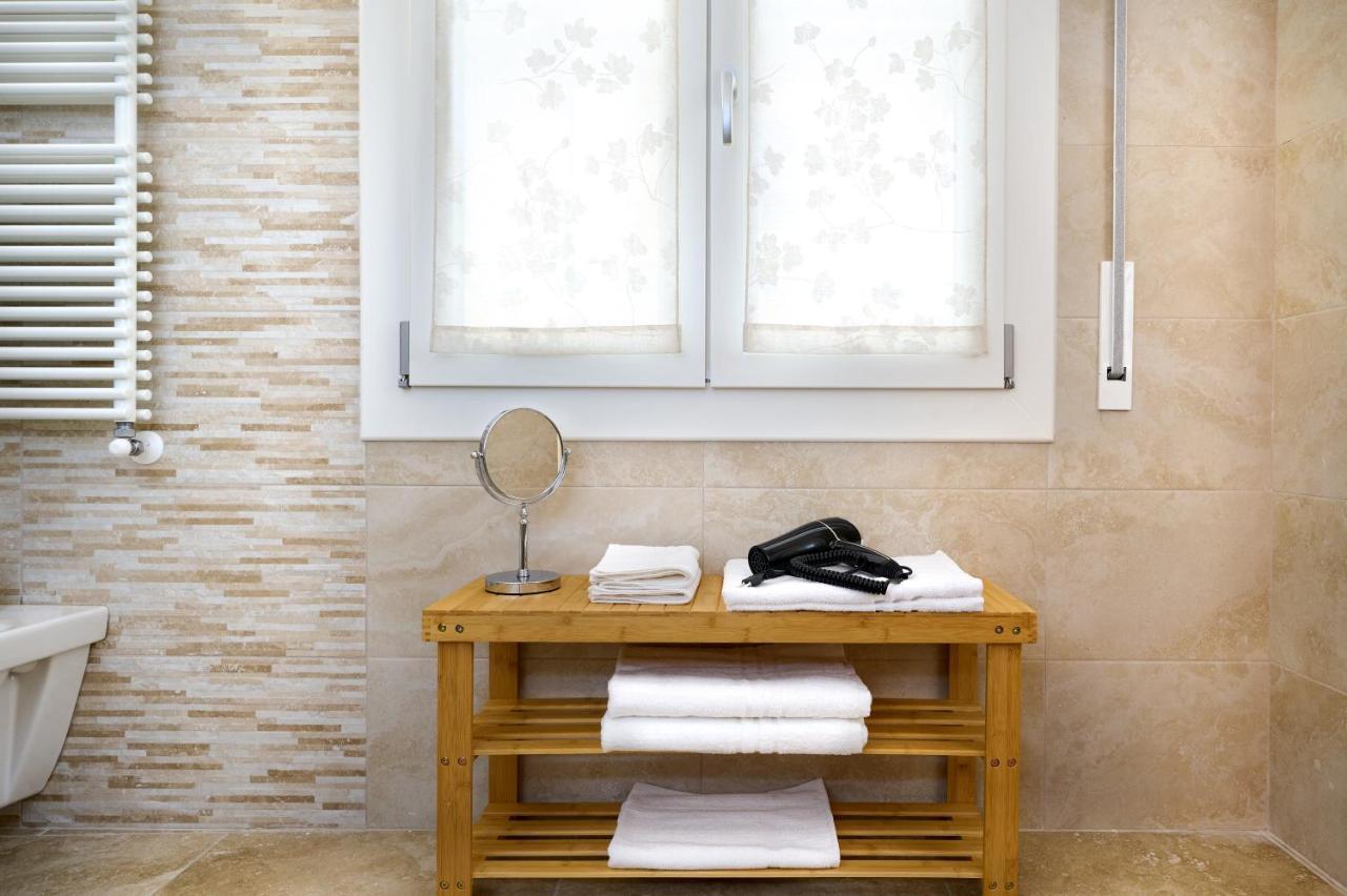 D'Azeglio 62 Luxury Rooms Bologna Exteriör bild